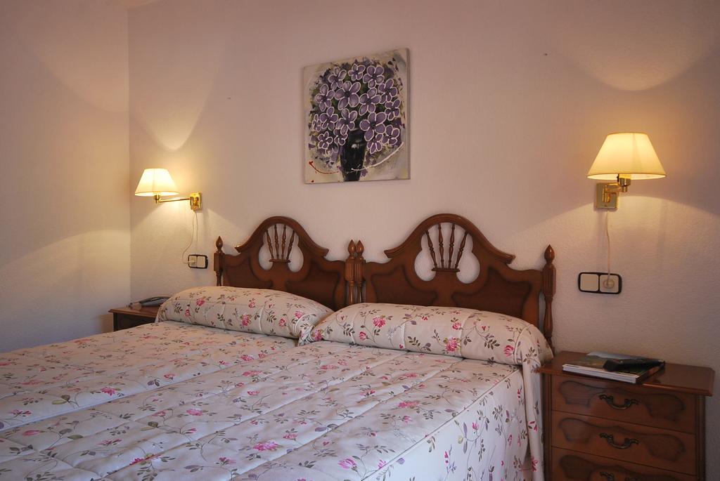 Hotel Principado De Europa Arenas De Cabrales Habitación foto